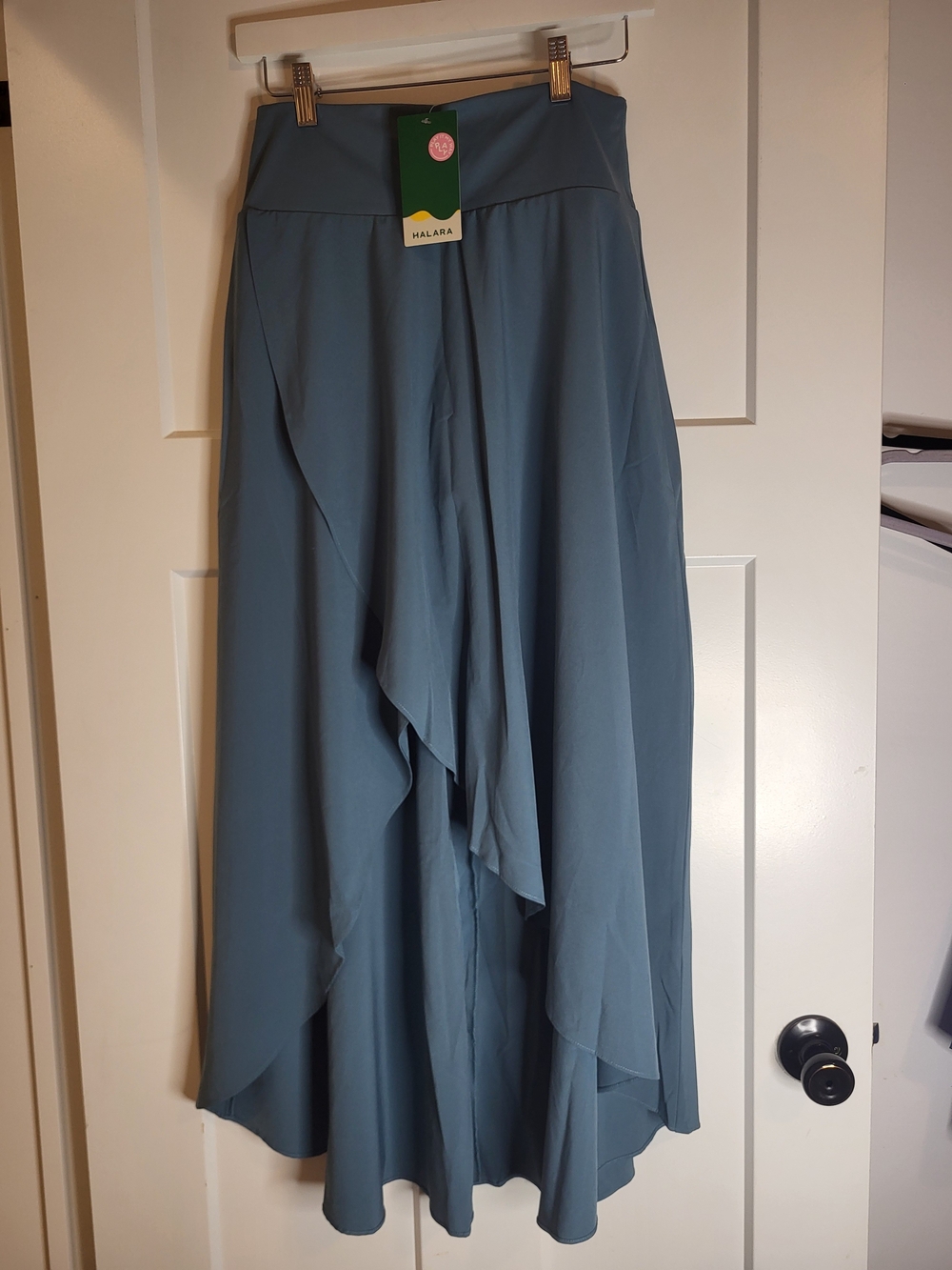 HALARA Teal Flowing Maxi Skirt